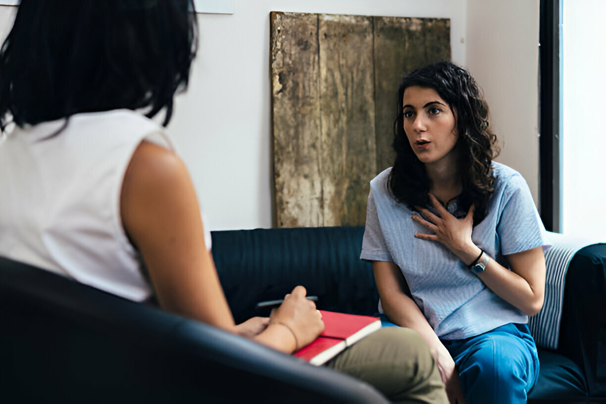 Why Anxiety Treatment in Rehab Goes Beyond Medication